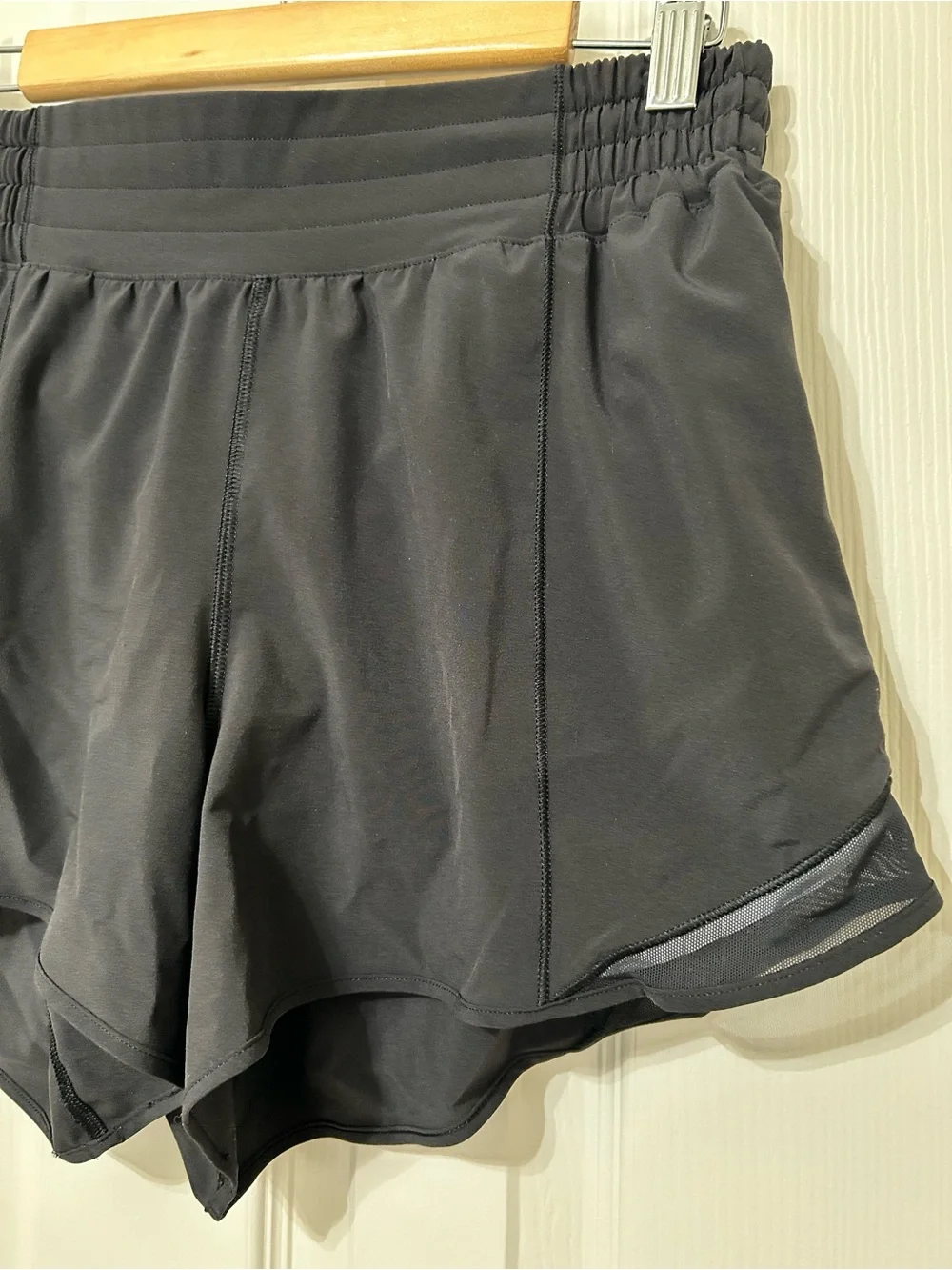 NEW lululemon athletica Black Hotty Hot High-Rise Lined Short 4